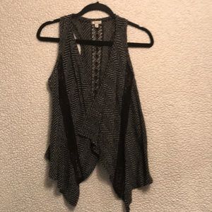 Vest with Sunflower Eyelet Laced